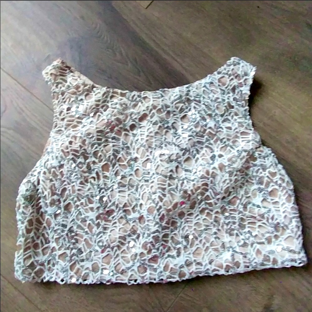 ♥️ Sequin & Embroidery Crop Top